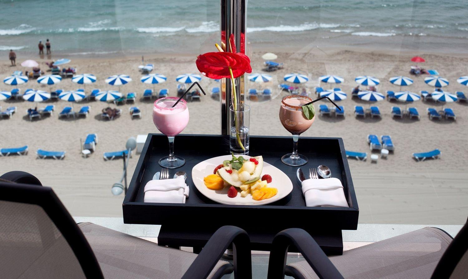 Hotel Allon Mediterrania Villajoyosa Exteriör bild