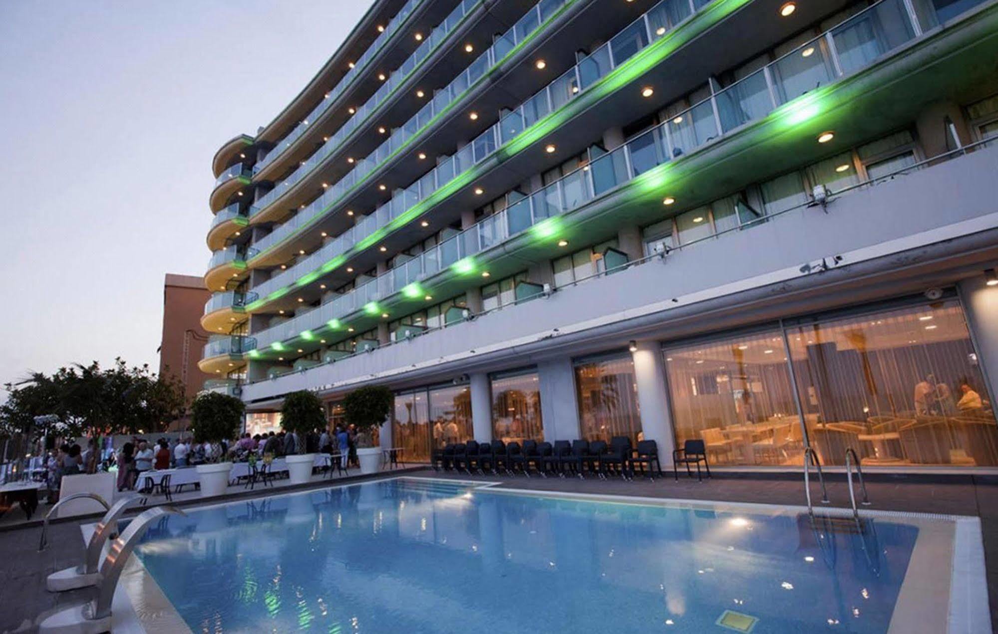 Hotel Allon Mediterrania Villajoyosa Exteriör bild