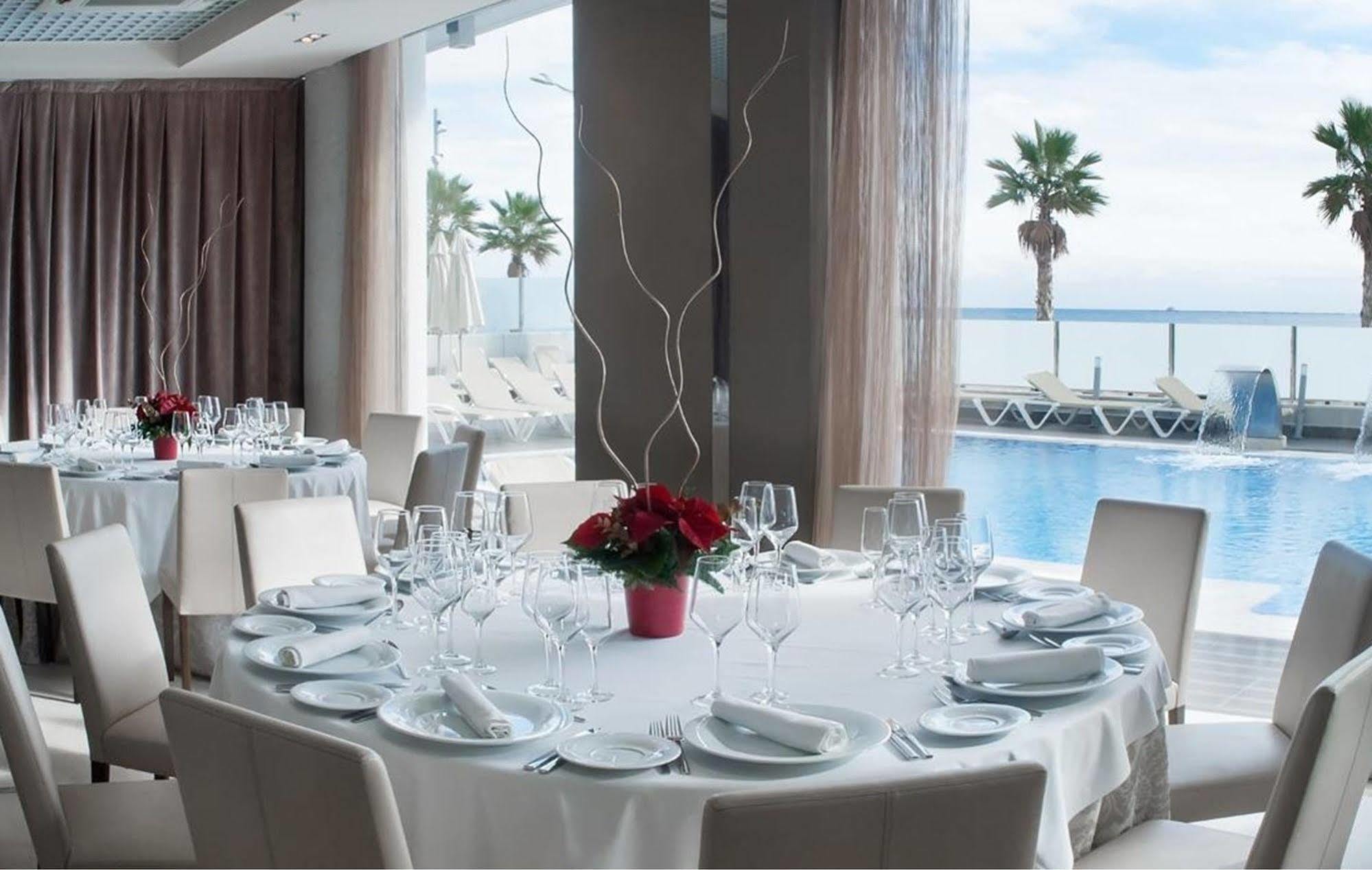 Hotel Allon Mediterrania Villajoyosa Exteriör bild